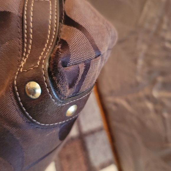 Chocolate coach signature hobo - Picture 4 of 11